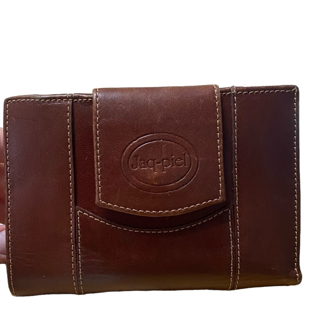Jaqpiel Brown Leather Bi Fold Wallet with Snap Closure